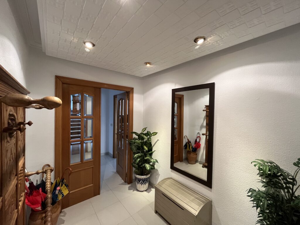 Hall 2